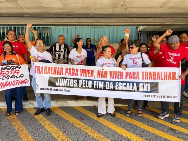 Em semana decisiva para escala 6×1 na Câmara, centrais sindicais intensificam mobilização